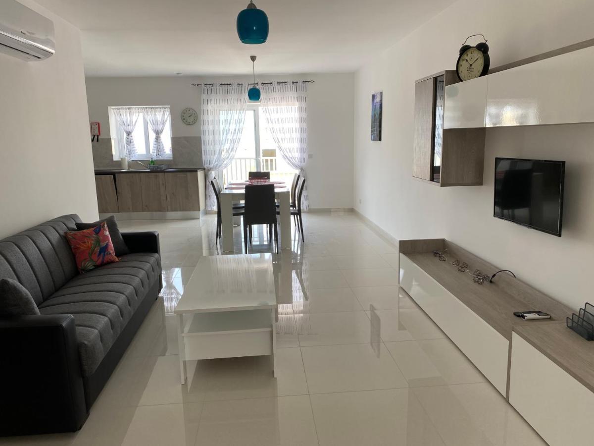 Sunshine Apartments Mellieha - Modern Three Bedroom Apartment - Apt No 1 Dış mekan fotoğraf