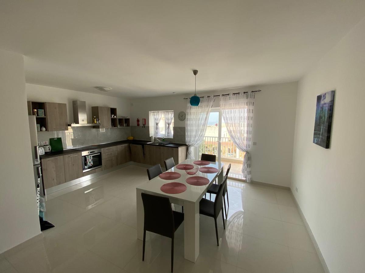 Sunshine Apartments Mellieha - Modern Three Bedroom Apartment - Apt No 1 Dış mekan fotoğraf
