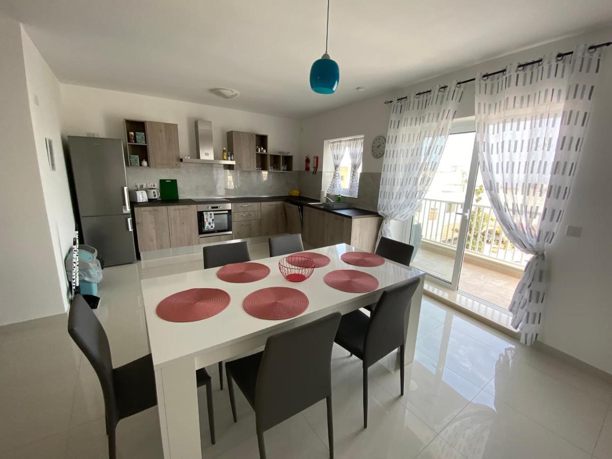 Sunshine Apartments Mellieha - Modern Three Bedroom Apartment - Apt No 1 Dış mekan fotoğraf