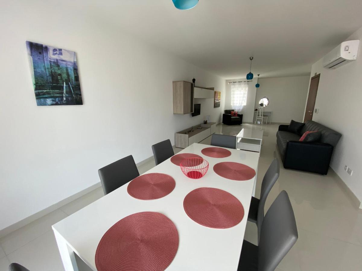 Sunshine Apartments Mellieha - Modern Three Bedroom Apartment - Apt No 1 Dış mekan fotoğraf